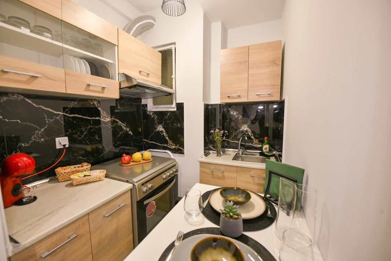Modern, Comfortable Apartment, In The Heart Of The City_2 ลาริซา ภายนอก รูปภาพ